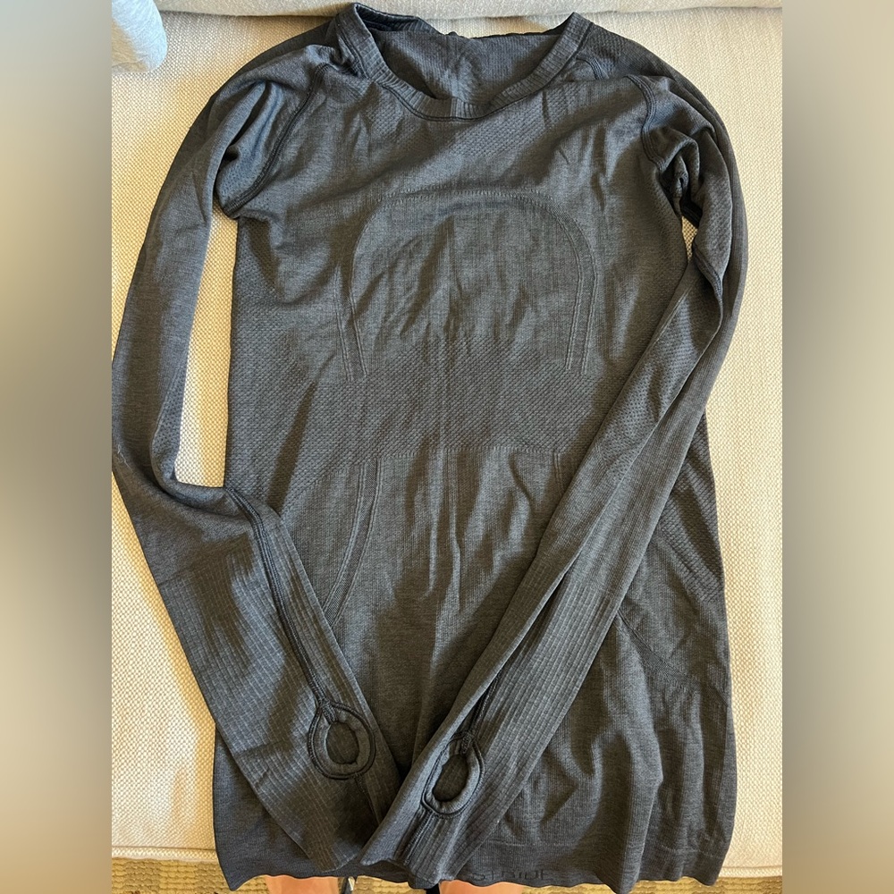 lululemon athletica Gray Long Sleeve Top